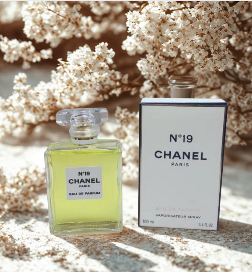 Chanel No.19